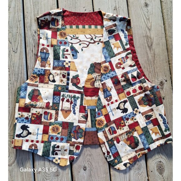 Vintage Quilted Patchwork Vest Handmade Country Bear Theme Size M Academia M - Picture 7 of 7